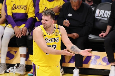 Luka Doncic renueva con los Lakers por tres años y 165 millones de dólares