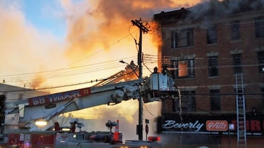 Otro incendio en Nueva York deja 16 heridos, incluidos 9 niños