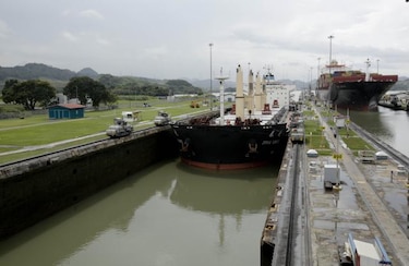 Acuñan tres millones de monedas conmemorativas al Canal de Panamá