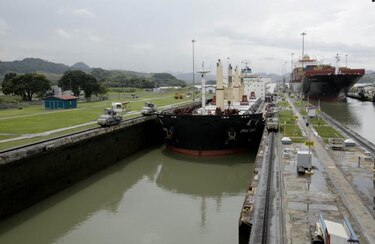 Acuñan tres millones de monedas conmemorativas al Canal de Panamá