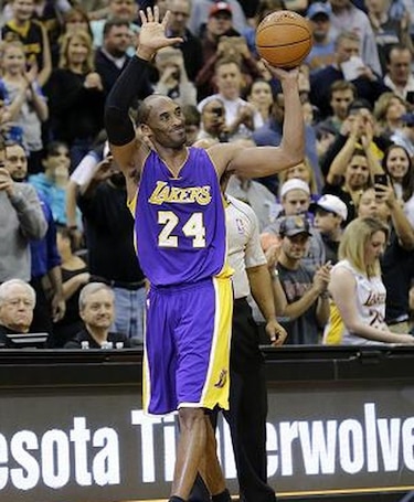 Kobe Bryant supera a Michael Jordan