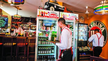 Suspenden entrega de nuevas licencias
