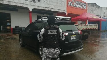 Se entrega conductor que lesionó a dos personas en avenida Omar Torrijos