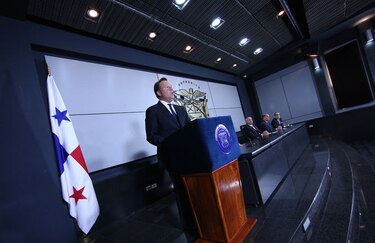 Panamá logra nuevo contrato con el conglomerado Finmeccanica