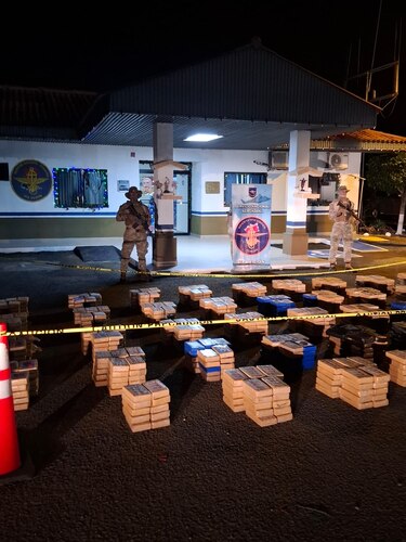 Senan decomisa dos toneladas de cocaína cerca de isla de Punta Coco y Punta Mala
