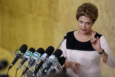 Dilma Rousseff pide acelerar debate de juicio político