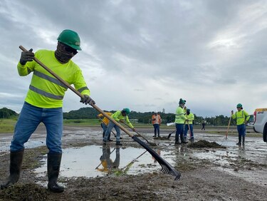 El día del trabajador es absorbido por el frenesí político y la creciente informalidad 