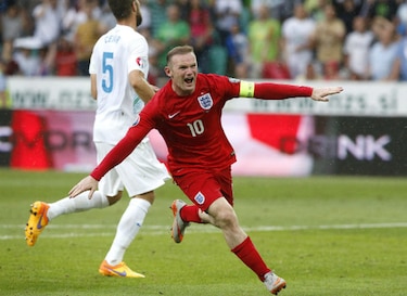 Inglaterra vence a Eslovenia con gol salvador de Rooney