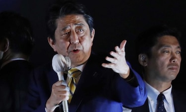 Japón: primer ministro conservador favorito en elecciones legislativas