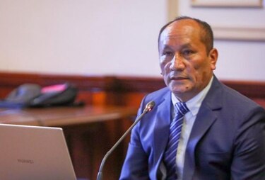 Exministro peruano prófugo reaparece en TikTok para negar actos de corrupción