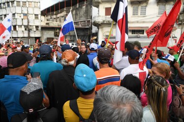 Capacitación docente en Panamá se congela por auditoría de fondos del Meduca