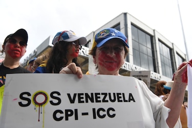 Venezolanos en Panamá se suman a movilización mundial pidiendo a la CPI acciones contra el gobierno de Maduro