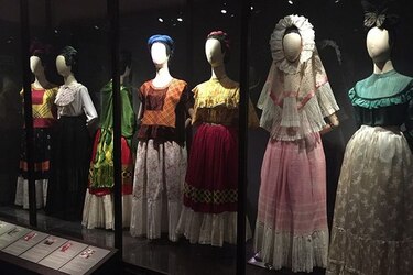 Recorrido por el universo de Frida Kahlo