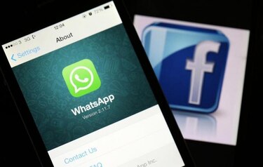 Reguladora advierte a Facebook y WhatsApp sobre el uso de datos privados