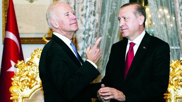 Biden apoya al Gobierno turco y compara al PKK con yihadistas