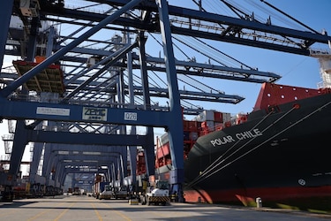 China Merchants se suma a negociación para la compra de puertos de CK Hutchison