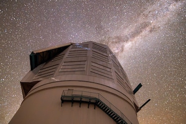 Quién fue Vera Rubin, la astrónoma que da nombre al observatorio con la cámara más grande del mundo que se inaugura en Chile