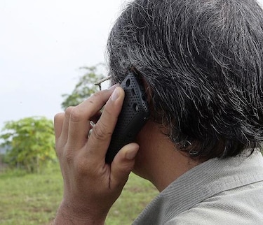 Uso intensivo del celular aumenta riesgo de sufrir cáncer cerebral
