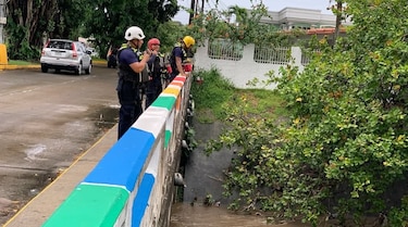 Lluvias en Panamá: Bomberos buscan a menor arrastrado por un río en San Miguelito