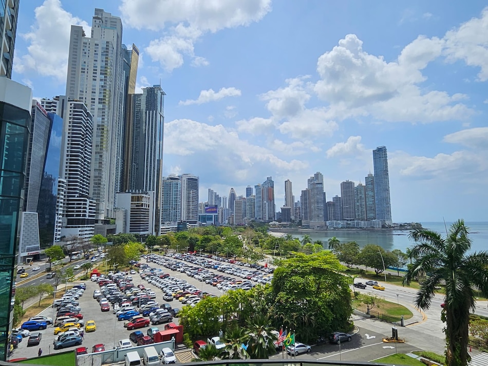 Del urbanismo vial tradicional a lo sostenible
