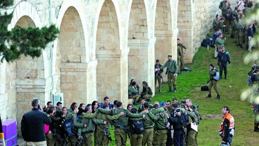 Atacante en camión mata a cuatro militares en Jerusalén