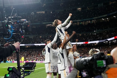 Modric anota el gol de la victoria del Real Madrid frente al Sevilla