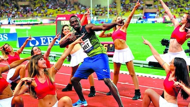 Bolt gana y mejora su tiempo