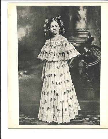 El Día de la Pollera