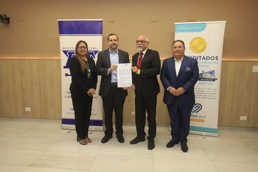 El Hospital Santo Tomás y el Hospital Pacífica Salud firman Convenio