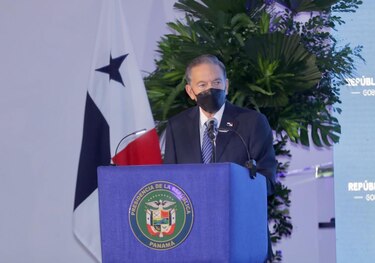 Cortizo sanciona la ley de medicamentos