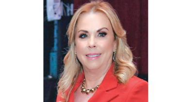 Elisa Suárez es electa presidenta de Apede