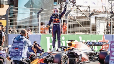 Verstappen recupera el liderato en su casa