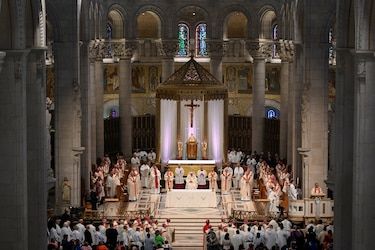 El papa celebra nueva misa de reconciliación en el santuario católico más antiguo de Norteamérica