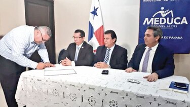 Gremios docentes logran acuerdo con el Ministerio de Educación