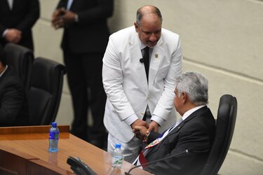 Cinco horas de pulseo político en la Asamblea Nacional y la oposición impuso a Jorge Herrera