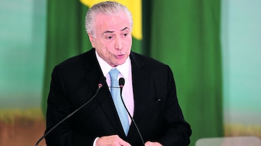 Reiteran las acusaciones contra Michel Temer