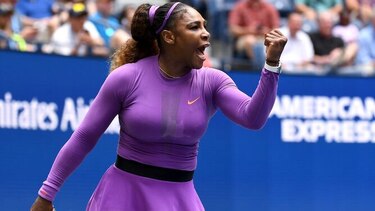 Williams se mete en cuartos del US Open en el cumpleaños de su hija