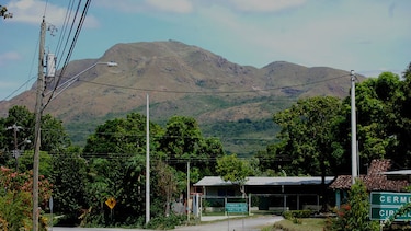 Instalan torre de comunicación en el cerro Guacamaya