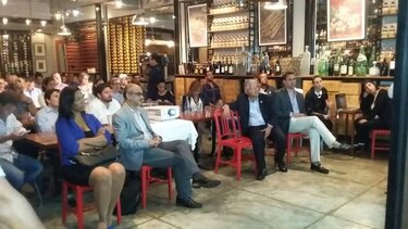 Efectúan nueva consulta para ordenar la calle Uruguay