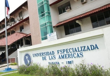 Denuncian despidos ‘injustificados’ y remociones de cargos en Udelas, en medio de pugna por la rectoría