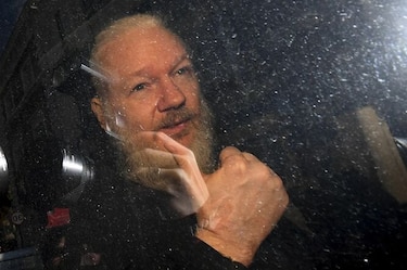 Lenín Moreno describe a Assange como 'miserable hacker' y  'malcriado'