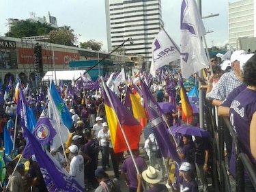 Panameñistas se reúnen en Vía España para escuchar a Varela