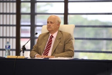Convocan a última hora a diputados para evaluar denuncia contra magistrados