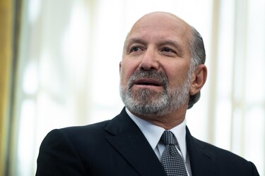 Secretario de Comercio de Estados Unidos dice que los aranceles estarán en vigor durante ‘semanas’