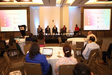 Foro internacional en Panamá plantea nuevos modelos para transformar la educación superior