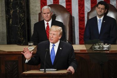 Trump: 'fronteras abiertas' promueven drogas, pandillas y cuestan vidas