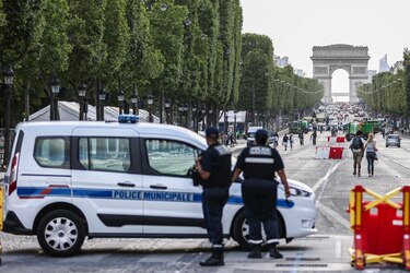 La fiscalía francesa investiga la muerte de un hombre en las protestas