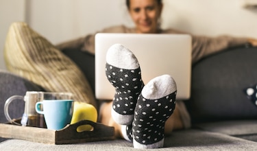 ‘Shorts’ y pantuflas... la ropa de trabajo cambia