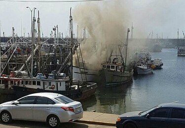 Se incendia barco pesquero en el puerto de Vacamonte, Panamá Oeste