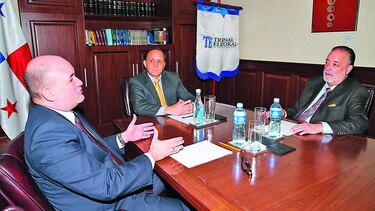 Tribunal Electoral reglamenta la revocatoria de mandato por iniciativa popular